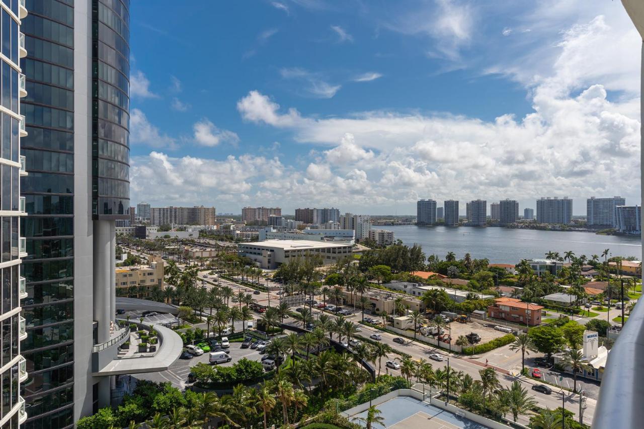 Sunny Isles 1Bdr Sea View And Pool Appartement Miami Beach Buitenkant foto